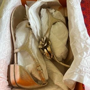 Tory Burch authentic leather sandals size 9 woman’s